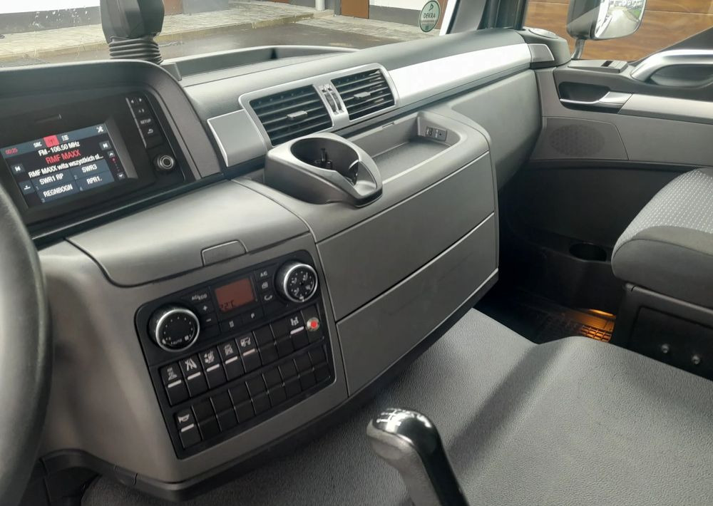 MAN TGM 12.290 - 후크 리프트 트럭 : 사진 4 MAN TGM 12.290 - 후크 리프트 트럭 : 사진 4