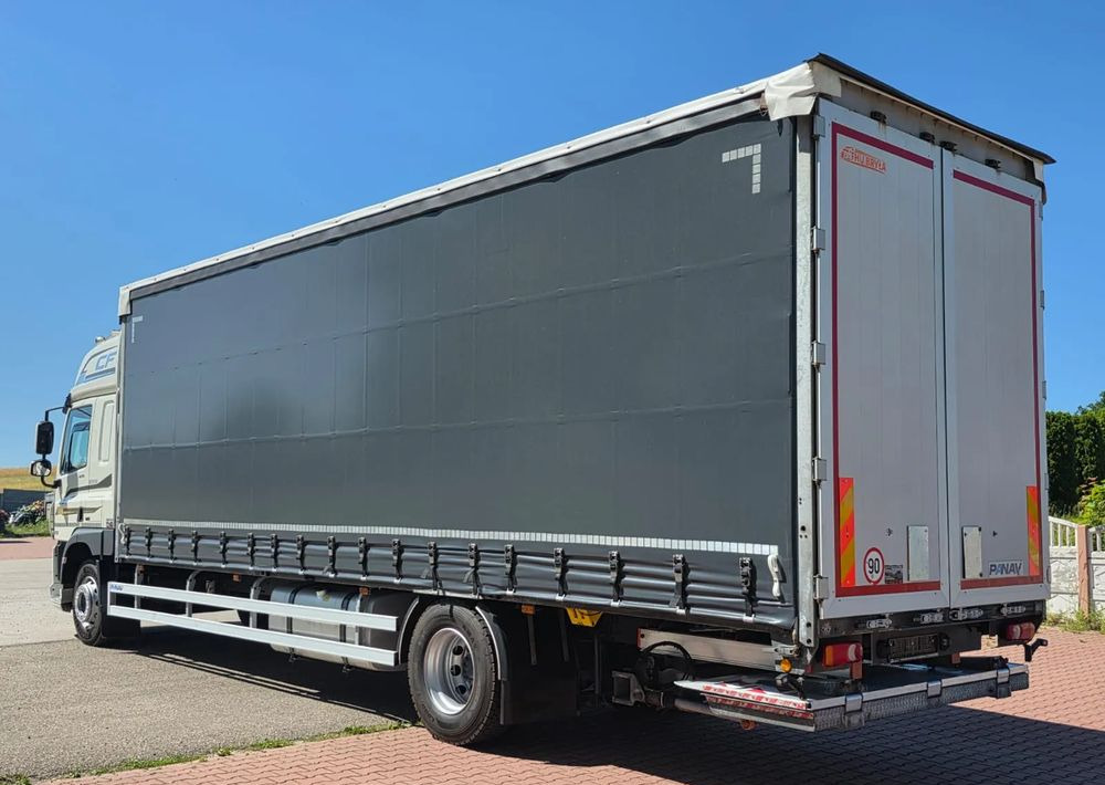 DAF CF290 / CF320 / FIRANKA / WINDA DHOLLANDIA / E6/ JEDEN WŁAŚCICIEL / SPROWADZONY / 22PALETY / 2019/ PODNOSZONY DACH / JAK NOWY - 커튼사이더 트럭 : 사진 5 DAF CF290 / CF320 / FIRANKA / WINDA DHOLLANDIA / E6/ JEDEN WŁAŚCICIEL / SPROWADZONY / 22PALETY / 2019/ PODNOSZONY DACH / JAK NOWY - 커튼사이더 트럭 : 사진 5