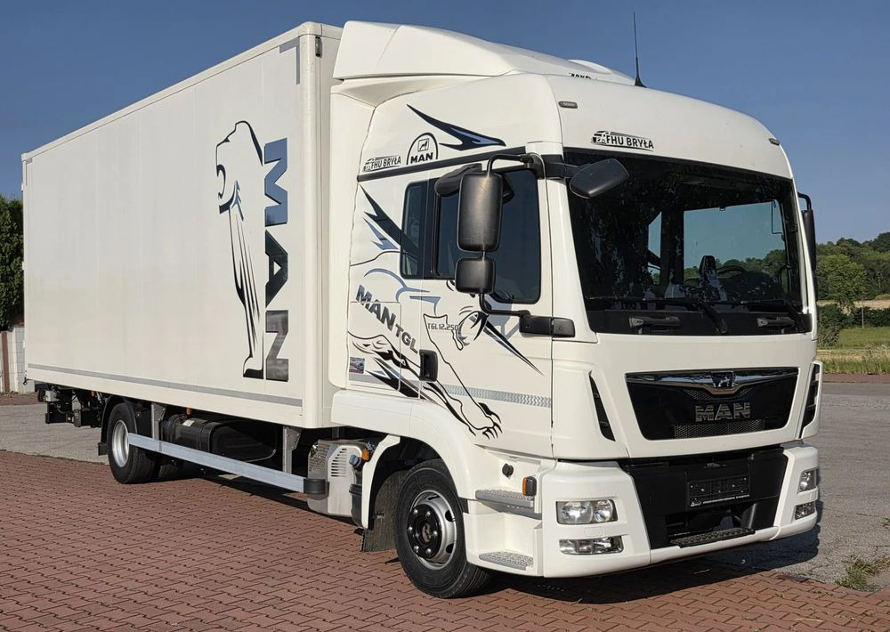 MAN TGL 12.250 / KONTENER / IZOTERMA / WINDA / 2019R / EURO 6 / PEŁEN SERWIS / 6 TON ŁADOWNOŚĆ / SPROWADZONY / ZADBANY / JAK NOWY / KSIĄŻKA SERWISOWA / E6 / 17 PALET - 박스 트럭 : 사진 2 MAN TGL 12.250 / KONTENER / IZOTERMA / WINDA / 2019R / EURO 6 / PEŁEN SERWIS / 6 TON ŁADOWNOŚĆ / SPROWADZONY / ZADBANY / JAK NOWY / KSIĄŻKA SERWISOWA / E6 / 17 PALET - 박스 트럭 : 사진 2