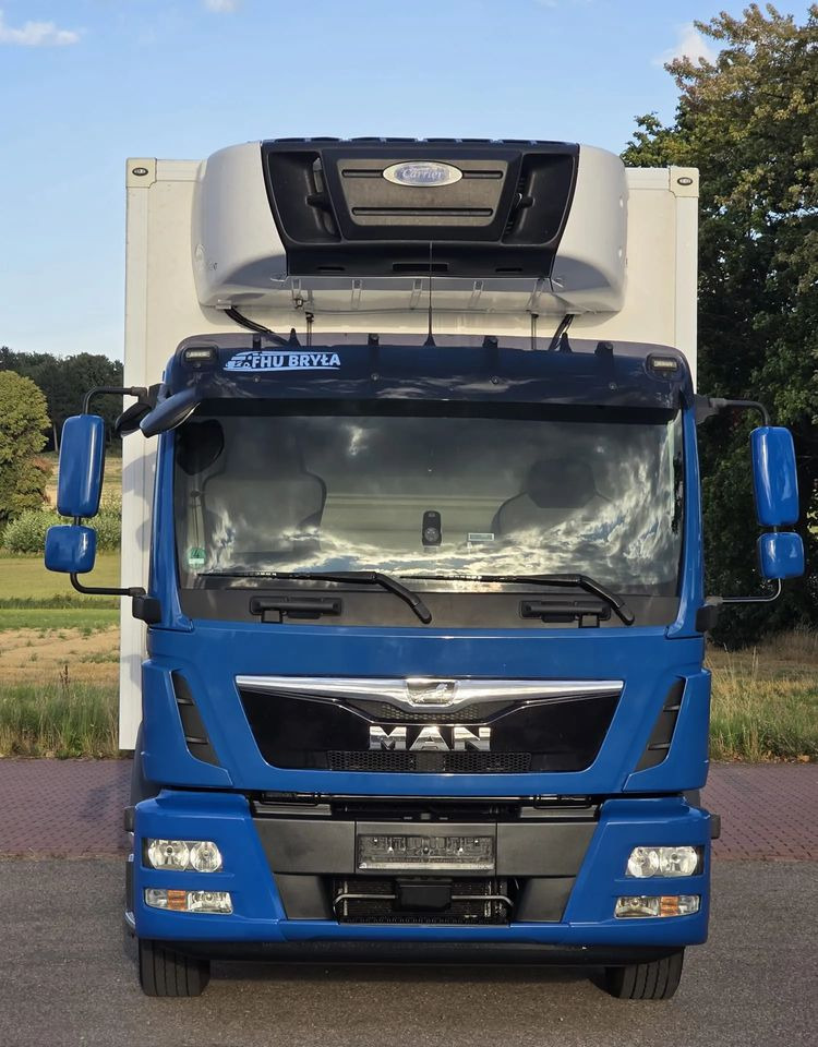 MAN TGM 15.250 / CHŁODNIA / WINDA / 2018 ROK / 230 TYŚ KM / AUTOMAT / SPROWADZONY / E6 / 18 EUROPALET/ - 냉동탑차 : 사진 3 MAN TGM 15.250 / CHŁODNIA / WINDA / 2018 ROK / 230 TYŚ KM / AUTOMAT / SPROWADZONY / E6 / 18 EUROPALET/ - 냉동탑차 : 사진 3