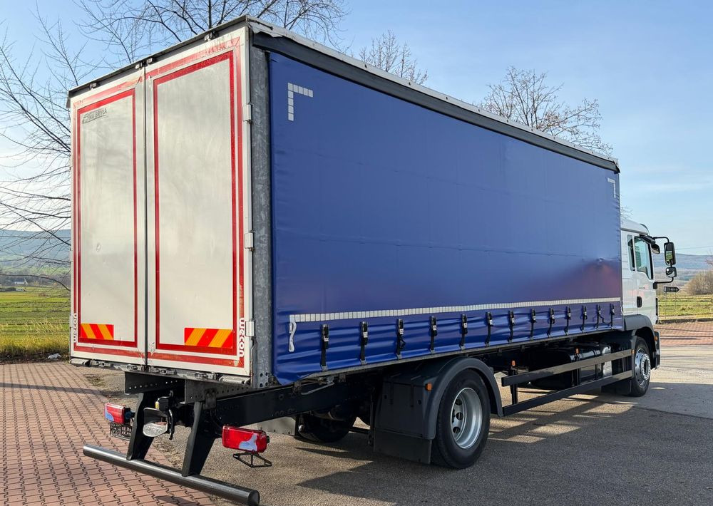 MAN TGM 15.290 / FIRANKA / 2016R / KLIMA POSTOJOWA /SPROWADZONY/ 8T ŁADOWNOŚĆ / 17 PALET / E6 / WINDA / - 커튼사이더 트럭 : 사진 5 MAN TGM 15.290 / FIRANKA / 2016R / KLIMA POSTOJOWA /SPROWADZONY/ 8T ŁADOWNOŚĆ / 17 PALET / E6 / WINDA / - 커튼사이더 트럭 : 사진 5