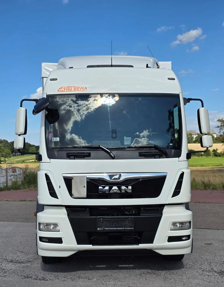 MAN TGM 18.290 / 18.250 /E6 / 22 PALETY / AUTOMAT / ZSUWANY DACH ORAZ BOKI / 9700 ŁADOWNOŚĆ / SERWISOWANY / NISKI PRZEBIEG / WINDA / FIRANKA / 11.2018 / 460 TYŚ PRZEBIEG / PIERWSZY WŁAŚCICIEL/ - 커튼사이더 트럭 : 사진 3 MAN TGM 18.290 / 18.250 /E6 / 22 PALETY / AUTOMAT / ZSUWANY DACH ORAZ BOKI / 9700 ŁADOWNOŚĆ / SERWISOWANY / NISKI PRZEBIEG / WINDA / FIRANKA / 11.2018 / 460 TYŚ PRZEBIEG / PIERWSZY WŁAŚCICIEL/ - 커튼사이더 트럭 : 사진 3