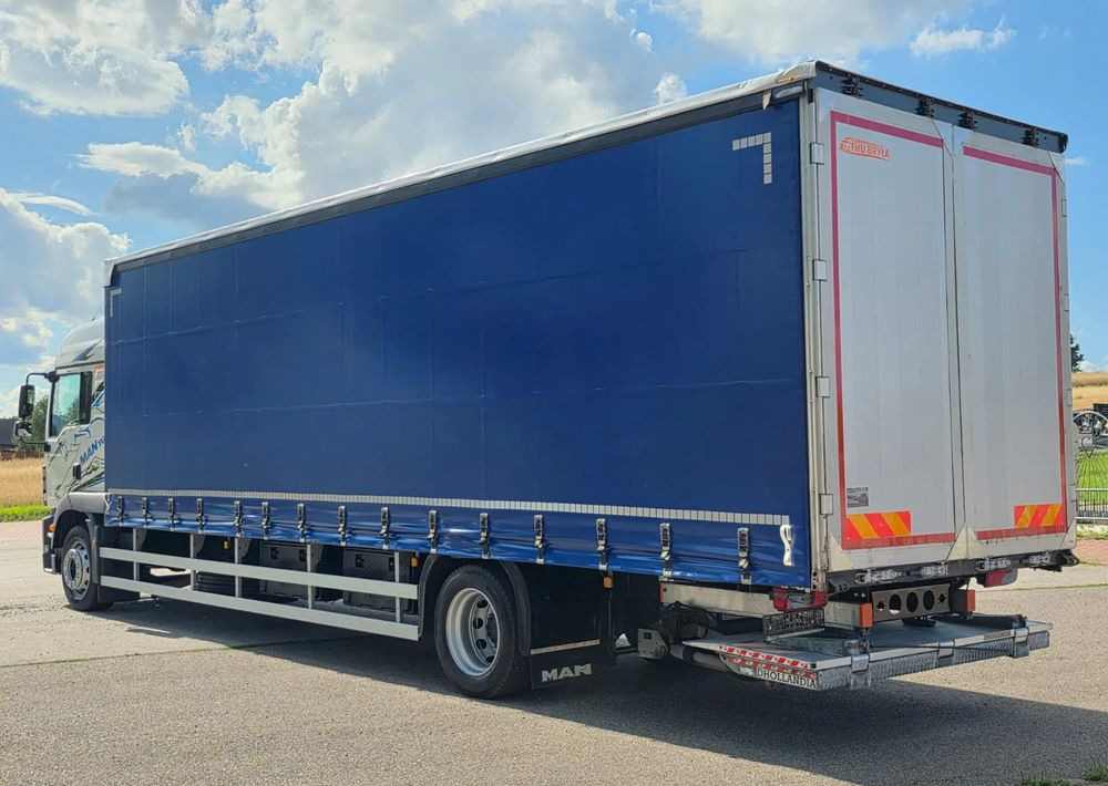 MAN TGM 18.290 / 18.250 /E6 / 22 PALETY / AUTOMAT / ZSUWANY DACH ORAZ BOKI / 9700 ŁADOWNOŚĆ / SERWISOWANY / NISKI PRZEBIEG / WINDA / FIRANKA / 11.2018 / 460 TYŚ PRZEBIEG / PIERWSZY WŁAŚCICIEL/ - 커튼사이더 트럭 : 사진 5 MAN TGM 18.290 / 18.250 /E6 / 22 PALETY / AUTOMAT / ZSUWANY DACH ORAZ BOKI / 9700 ŁADOWNOŚĆ / SERWISOWANY / NISKI PRZEBIEG / WINDA / FIRANKA / 11.2018 / 460 TYŚ PRZEBIEG / PIERWSZY WŁAŚCICIEL/ - 커튼사이더 트럭 : 사진 5