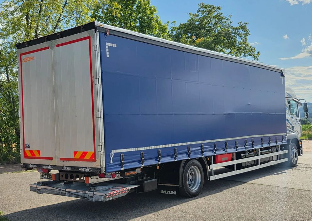 MAN TGM 18.290 / 18.250 /E6 / 22 PALETY / AUTOMAT / ZSUWANY DACH ORAZ BOKI / 9700 ŁADOWNOŚĆ / SERWISOWANY / NISKI PRZEBIEG / WINDA / FIRANKA / 11.2018 / 460 TYŚ PRZEBIEG / PIERWSZY WŁAŚCICIEL/ - 커튼사이더 트럭 : 사진 4 MAN TGM 18.290 / 18.250 /E6 / 22 PALETY / AUTOMAT / ZSUWANY DACH ORAZ BOKI / 9700 ŁADOWNOŚĆ / SERWISOWANY / NISKI PRZEBIEG / WINDA / FIRANKA / 11.2018 / 460 TYŚ PRZEBIEG / PIERWSZY WŁAŚCICIEL/ - 커튼사이더 트럭 : 사진 4