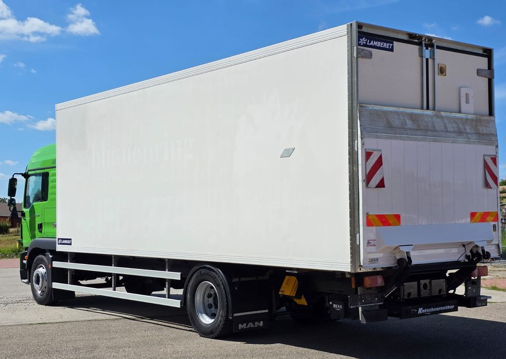 MAN TGM 18.340 / 18.290 / 15.290 / IZOTERMA / WINDA / 19PALET /E6 / SPROWADZONY / AUTOMAT / SYPIALKA / PIERWSZY WŁAŚCICIEL / BOCZNE DRZWI / STAN BARDZO DOBRY - 냉동탑차 : 사진 3 MAN TGM 18.340 / 18.290 / 15.290 / IZOTERMA / WINDA / 19PALET /E6 / SPROWADZONY / AUTOMAT / SYPIALKA / PIERWSZY WŁAŚCICIEL / BOCZNE DRZWI / STAN BARDZO DOBRY - 냉동탑차 : 사진 3