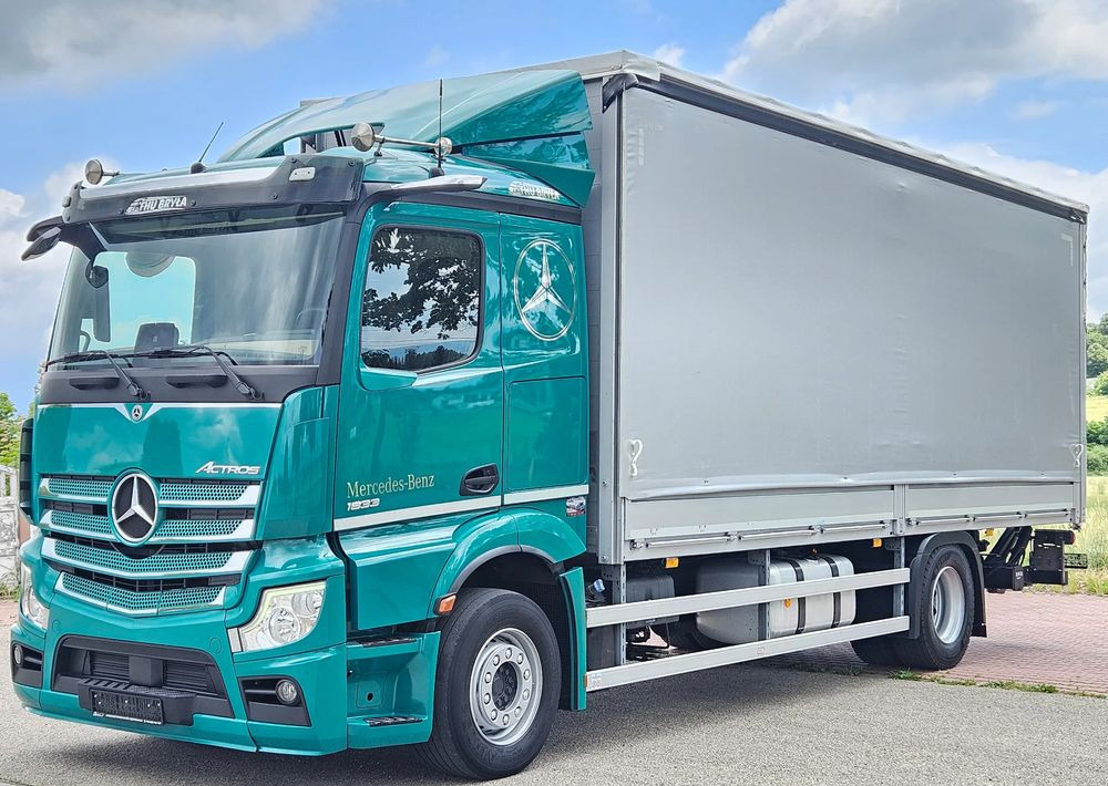 Mercedes-Benz ACTROS 1833 / BURTO-FIRANKA / WINDA / 18 PALET / 8600 ŁADOWNOŚĆ / AUTOMAT / DUŻY SILNIK / 10.2019 ROK / SYPIALKA / LEDY / KAMERY / VIRTUAL COCPIT/ JAK NOWY - 커튼사이더 트럭 : 사진 1 Mercedes-Benz ACTROS 1833 / BURTO-FIRANKA / WINDA / 18 PALET / 8600 ŁADOWNOŚĆ / AUTOMAT / DUŻY SILNIK / 10.2019 ROK / SYPIALKA / LEDY / KAMERY / VIRTUAL COCPIT/ JAK NOWY - 커튼사이더 트럭 : 사진 1
