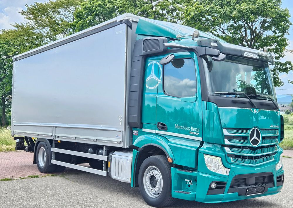 Mercedes-Benz ACTROS 1833 / BURTO-FIRANKA / WINDA / 18 PALET / 8600 ŁADOWNOŚĆ / AUTOMAT / DUŻY SILNIK / 10.2019 ROK / SYPIALKA / LEDY / KAMERY / VIRTUAL COCPIT/ JAK NOWY - 커튼사이더 트럭 : 사진 2 Mercedes-Benz ACTROS 1833 / BURTO-FIRANKA / WINDA / 18 PALET / 8600 ŁADOWNOŚĆ / AUTOMAT / DUŻY SILNIK / 10.2019 ROK / SYPIALKA / LEDY / KAMERY / VIRTUAL COCPIT/ JAK NOWY - 커튼사이더 트럭 : 사진 2