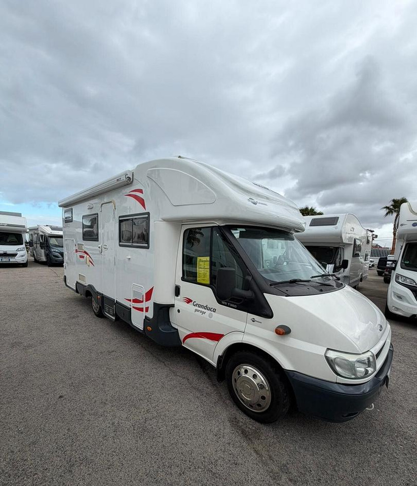 ROLLER TEAM GRANDUCA GARAGE P - 세미 통합 모터홈 : 사진 2 ROLLER TEAM GRANDUCA GARAGE P - 세미 통합 모터홈 : 사진 2