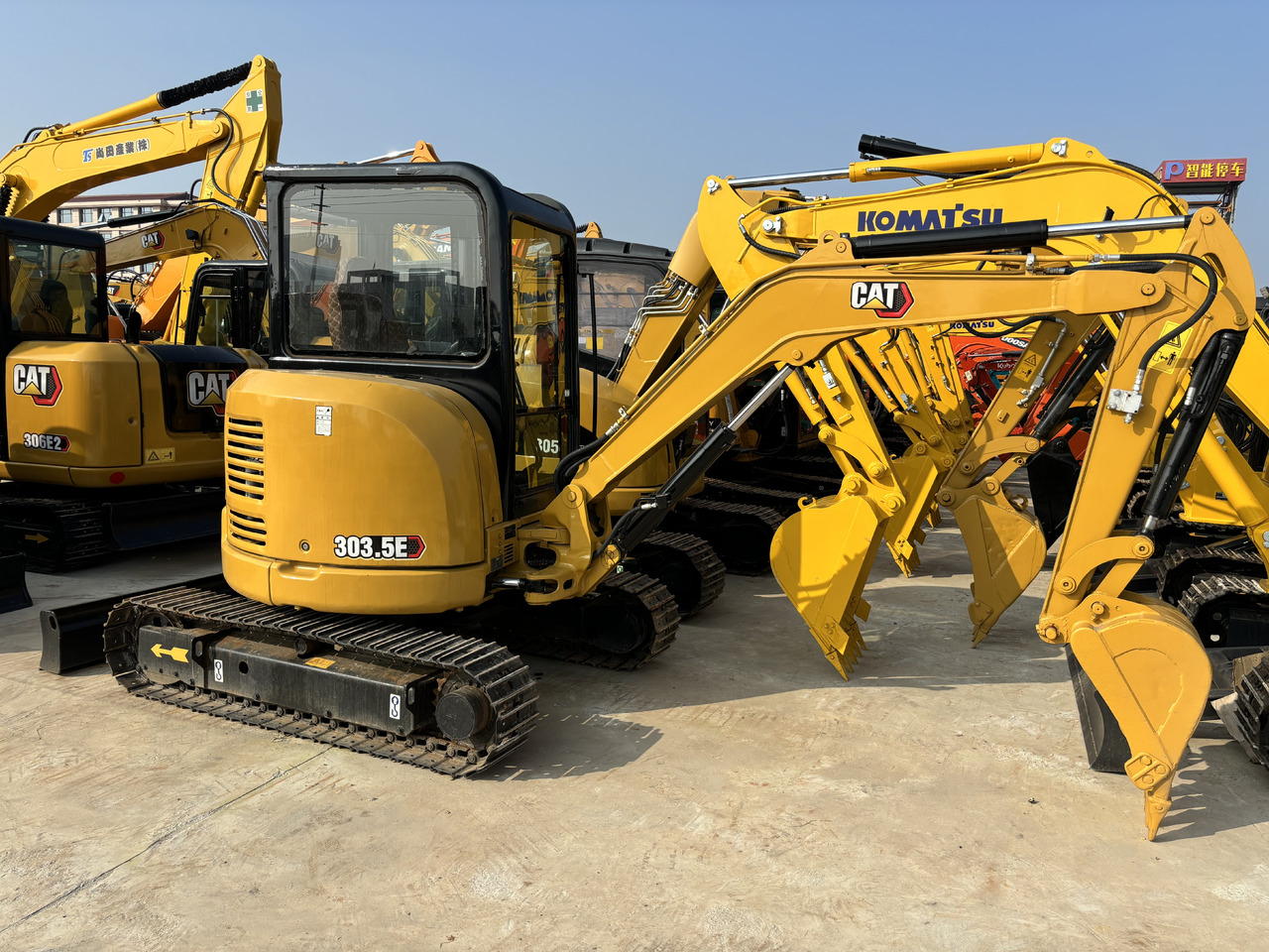 CATERPILLAR CAT303.5E - 미니 굴삭기 : 사진 4 CATERPILLAR CAT303.5E - 미니 굴삭기 : 사진 4
