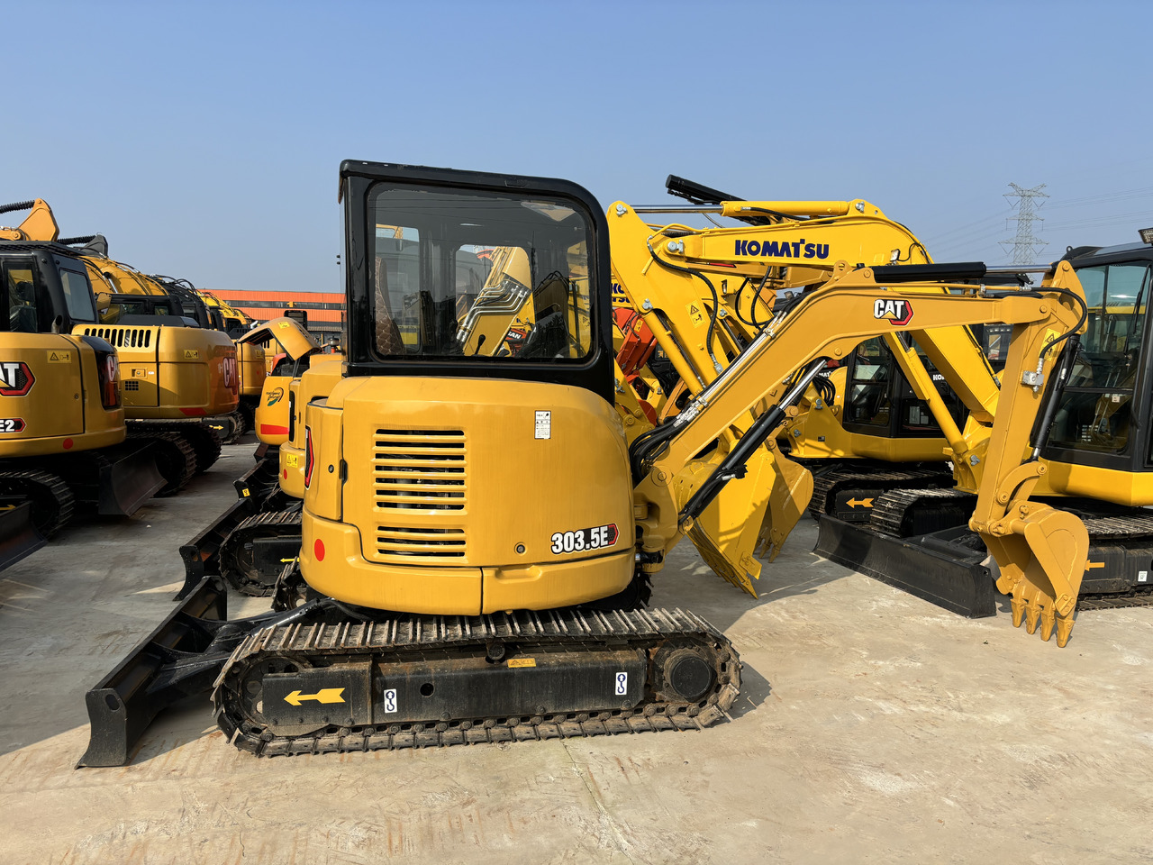 CATERPILLAR CAT303.5E - 미니 굴삭기 : 사진 2 CATERPILLAR CAT303.5E - 미니 굴삭기 : 사진 2