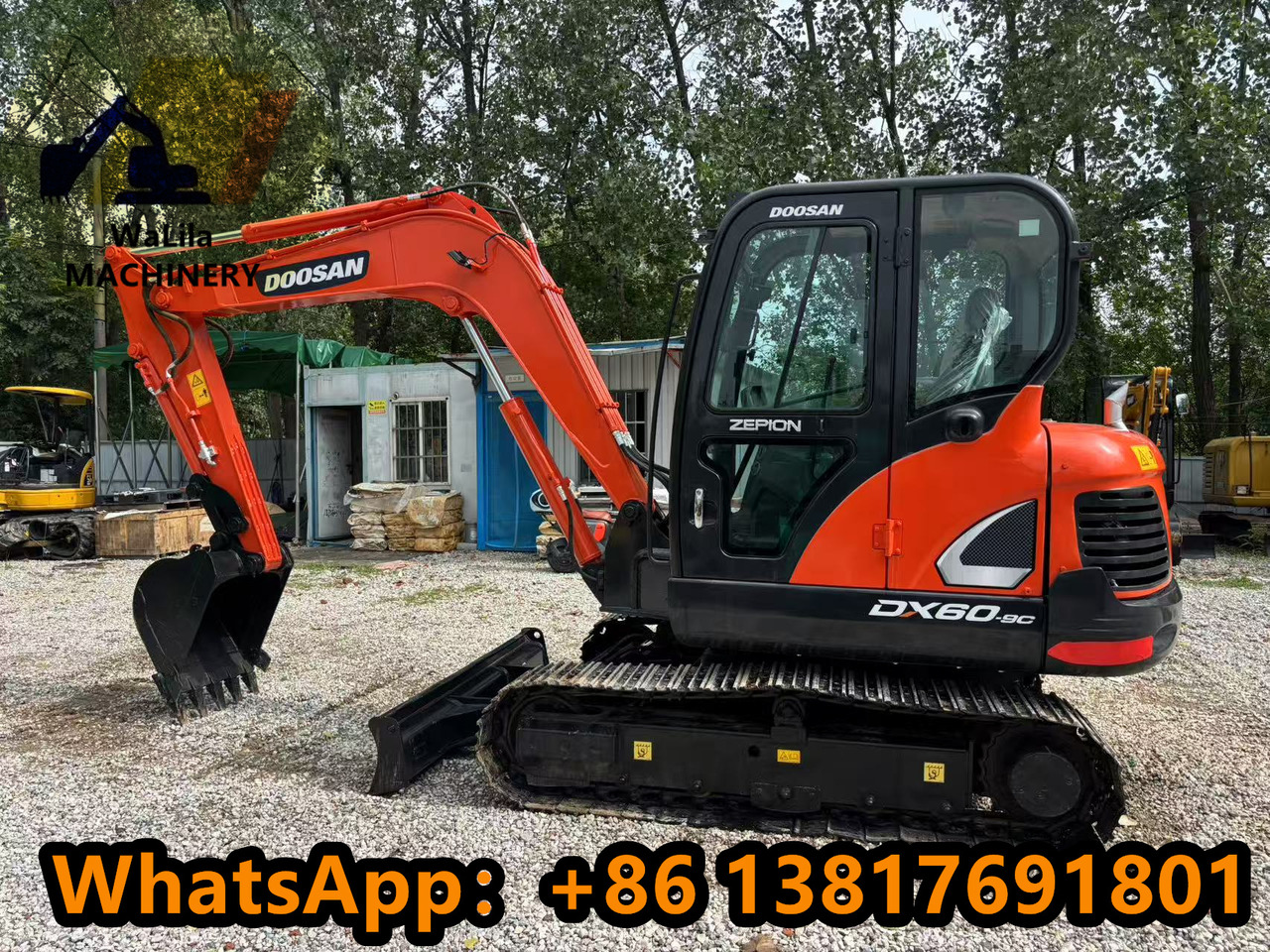 DOOSAN DX60-9 - 미니 굴삭기 : 사진 4 DOOSAN DX60-9 - 미니 굴삭기 : 사진 4