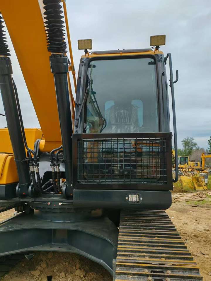 Hyundai Hyundai 220 LC-9 S - 크롤러 굴삭기 : 사진 5 Hyundai Hyundai 220 LC-9 S - 크롤러 굴삭기 : 사진 5