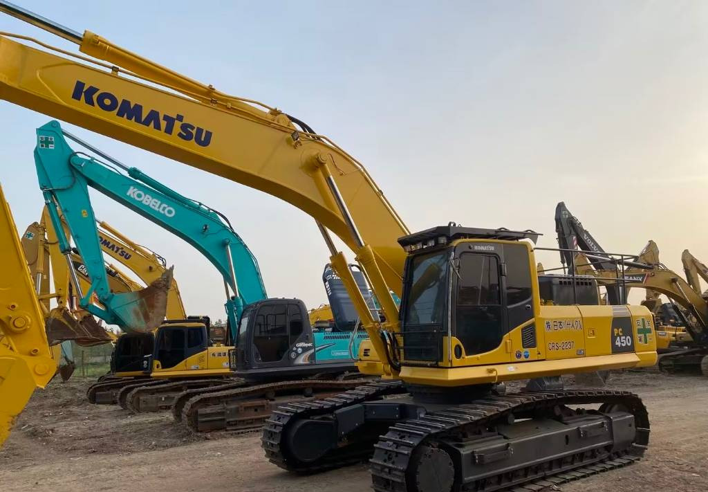 KOMATSU PC 450-8 - 크롤러 굴삭기 : 사진 4 KOMATSU PC 450-8 - 크롤러 굴삭기 : 사진 4