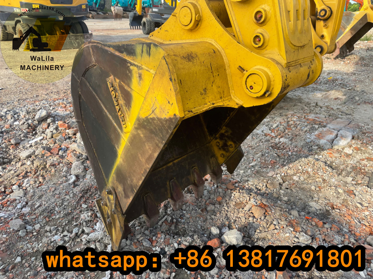 KOMATSU PC200-8 - 크롤러 굴삭기 : 사진 3 KOMATSU PC200-8 - 크롤러 굴삭기 : 사진 3