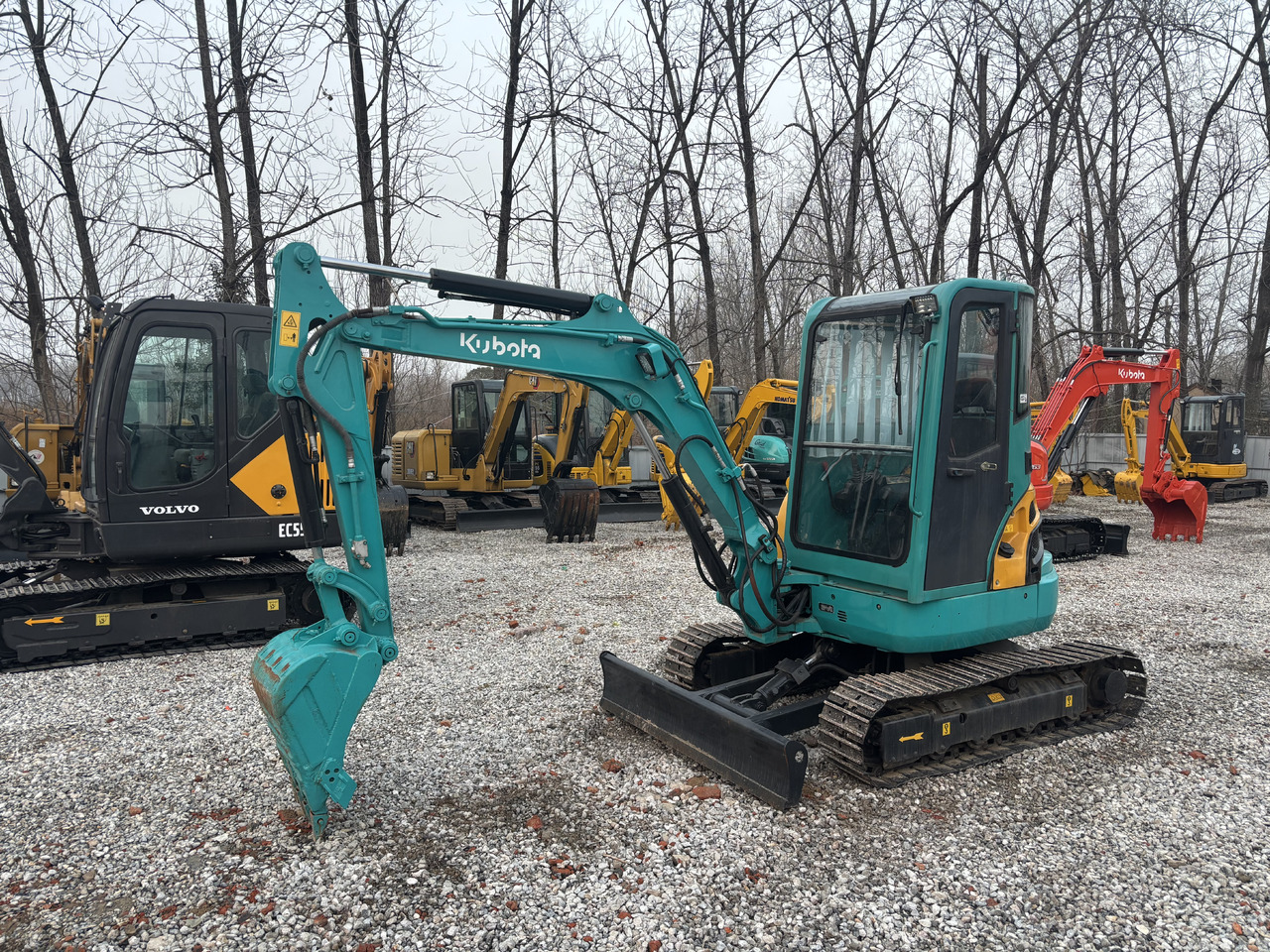 KUBOTA U35 - 미니 굴삭기 : 사진 4 KUBOTA U35 - 미니 굴삭기 : 사진 4
