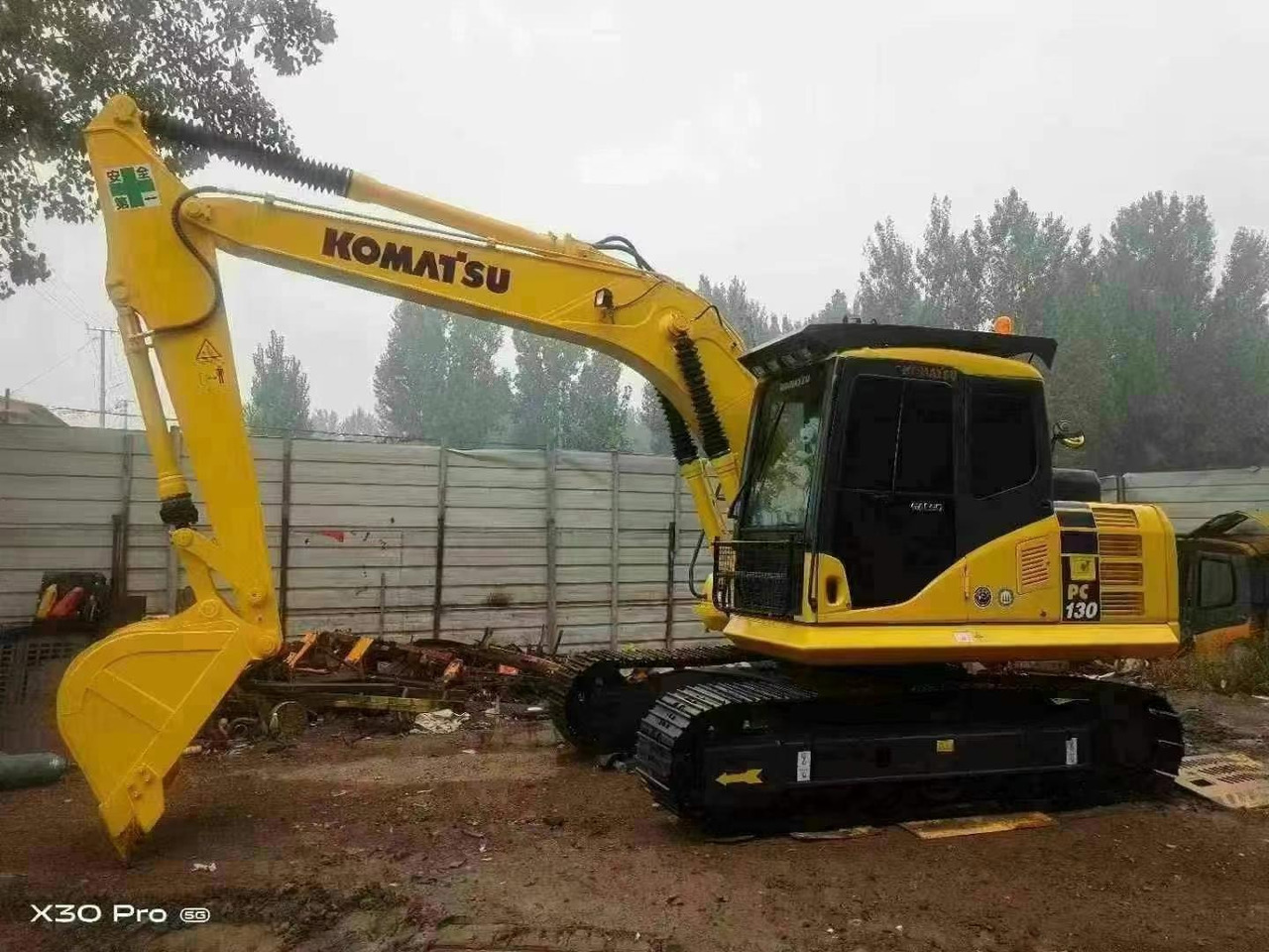 Komatsu PC 130-7 PC130 PC130-7 - 크롤러 굴삭기 : 사진 1 Komatsu PC 130-7 PC130 PC130-7 - 크롤러 굴삭기 : 사진 1