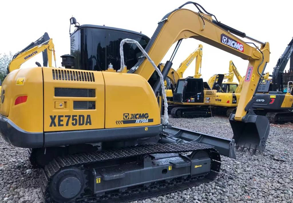 XCMG XE 75 DA XE75 - 미니 굴삭기 : 사진 4 XCMG XE 75 DA XE75 - 미니 굴삭기 : 사진 4