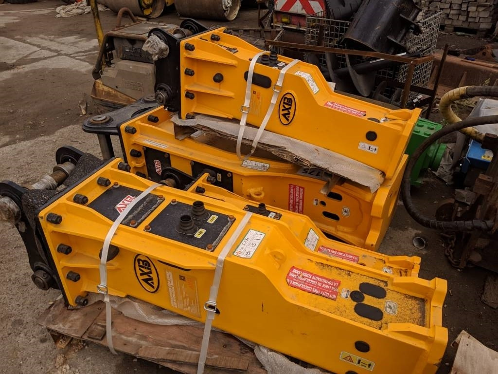 AXB BKR - 유압 해머 건설기계 용 : 사진 1 AXB BKR - 유압 해머 건설기계 용 : 사진 1