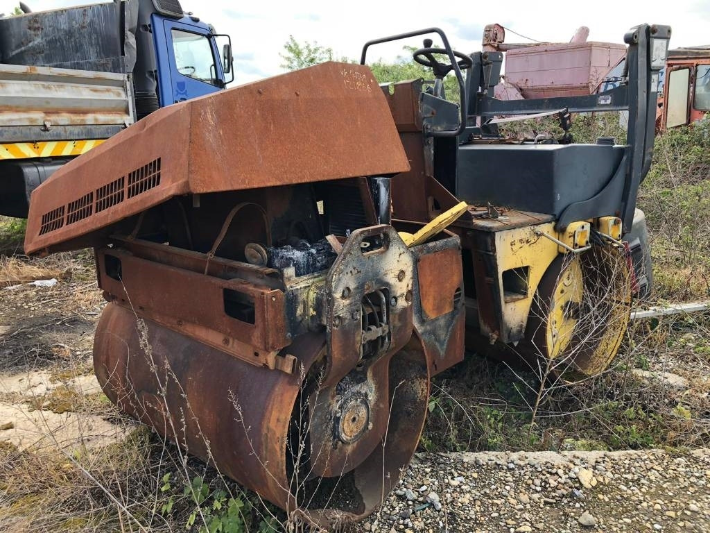Bomag BW 135 AD FOR PARTS - 롤러 : 사진 3 Bomag BW 135 AD FOR PARTS - 롤러 : 사진 3