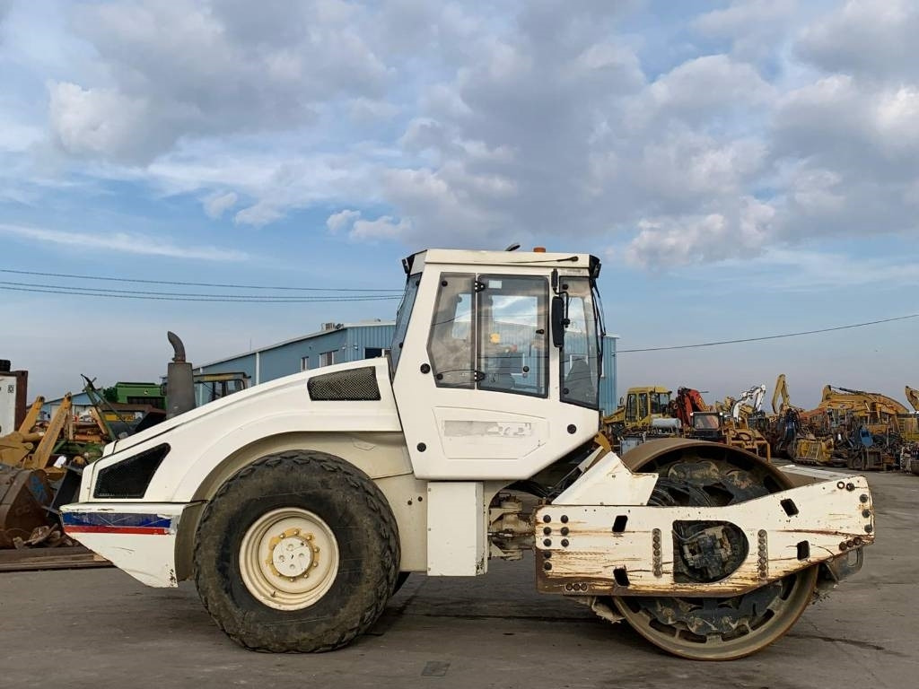 Bomag BW 213 D H-4 - 압축기 : 사진 2 Bomag BW 213 D H-4 - 압축기 : 사진 2