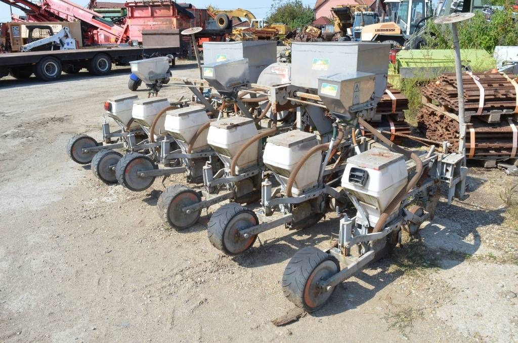 Carraro Elli 4000 - 정밀 파종기 : 사진 3 Carraro Elli 4000 - 정밀 파종기 : 사진 3