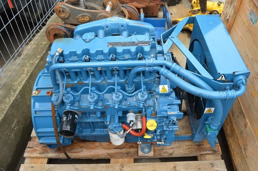 Deutz BF 4M - 엔진 농업용 기계 용 : 사진 1 Deutz BF 4M - 엔진 농업용 기계 용 : 사진 1