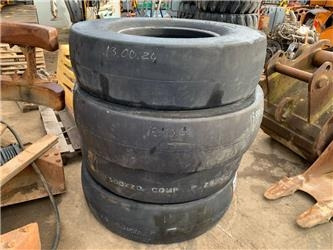 Dunlop 13.00.24 WHEELED COMPACTOR TYRES - 타이어 건설기계 용 : 사진 1 Dunlop 13.00.24 WHEELED COMPACTOR TYRES - 타이어 건설기계 용 : 사진 1