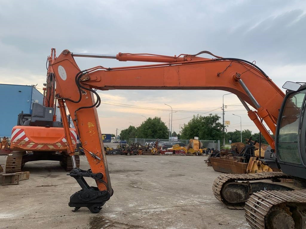 Hitachi ZX 180 LC-3 - 크롤러 굴삭기 : 사진 4 Hitachi ZX 180 LC-3 - 크롤러 굴삭기 : 사진 4