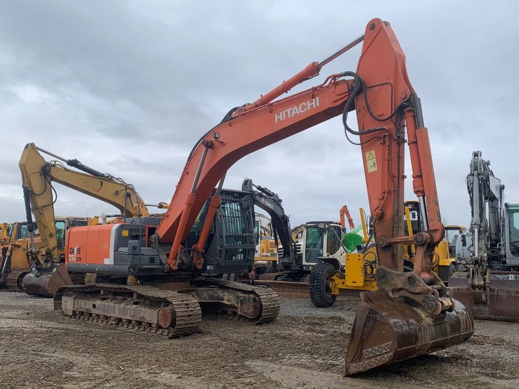 Hitachi ZX 250 LC N-3 - 크롤러 굴삭기 : 사진 4 Hitachi ZX 250 LC N-3 - 크롤러 굴삭기 : 사진 4