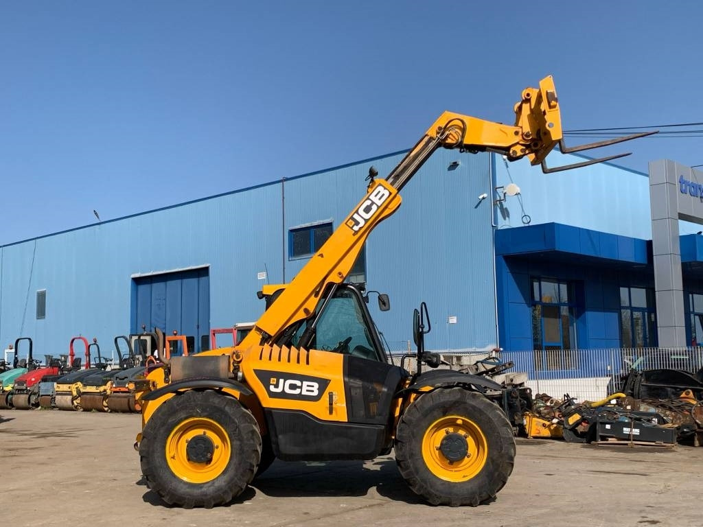 JCB 526-56 Agri - 텔레스코픽 핸들러 : 사진 2 JCB 526-56 Agri - 텔레스코픽 핸들러 : 사진 2
