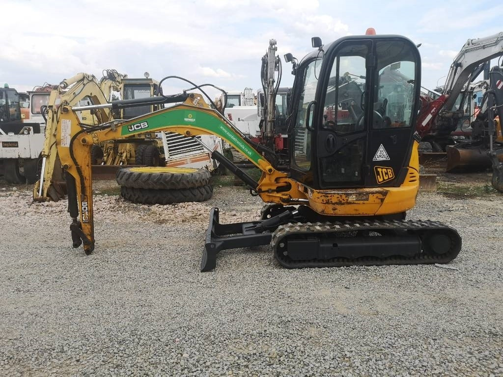 JCB 8030 - 미니 굴삭기 : 사진 2 JCB 8030 - 미니 굴삭기 : 사진 2