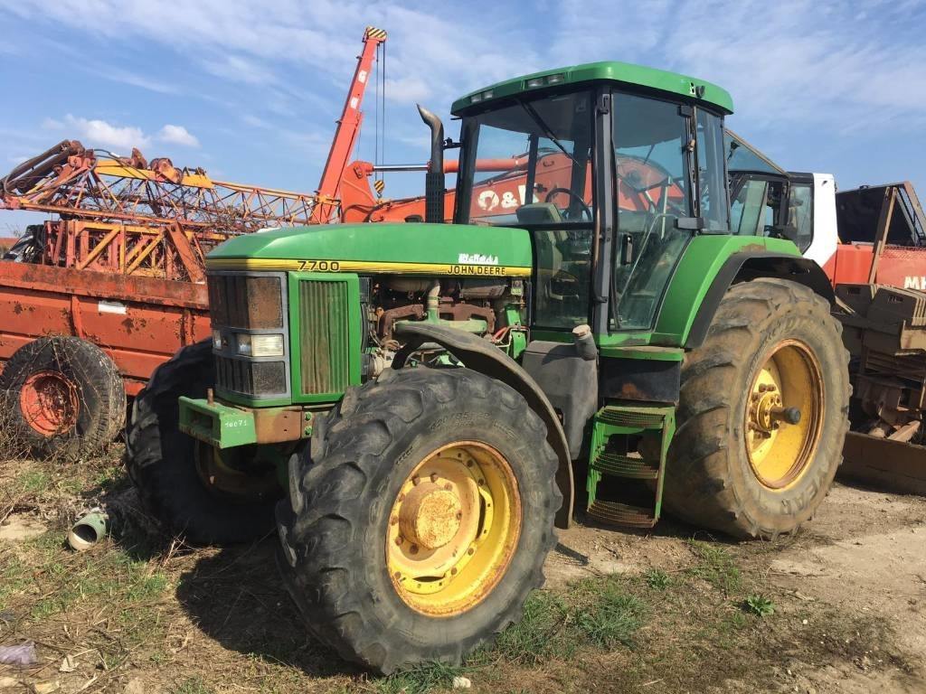 John Deere 7700 - 장궤형 트랙터 : 사진 1 John Deere 7700 - 장궤형 트랙터 : 사진 1