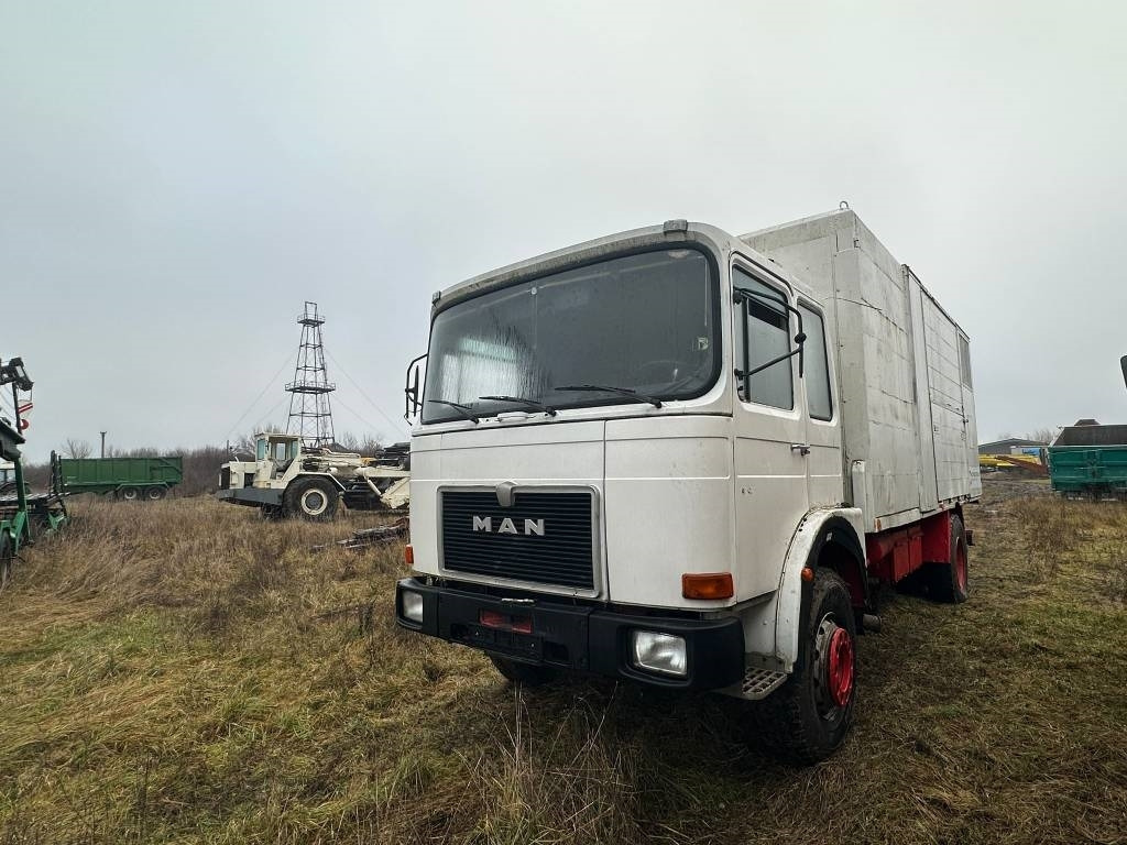 MAN Pressure Washer 19.321 - 지자체/ 특수 차량, 박스 트럭 : 사진 5 MAN Pressure Washer 19.321 - 지자체/ 특수 차량, 박스 트럭 : 사진 5