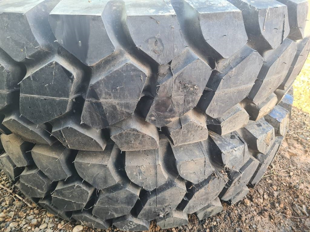 Marangoni 18.00-33 DUMPER TYRES - 타이어 건설기계 용 : 사진 5 Marangoni 18.00-33 DUMPER TYRES - 타이어 건설기계 용 : 사진 5