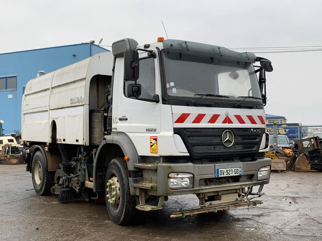 Mercedes-Benz Axor 1829 - 거리 청소 차량 : 사진 2 Mercedes-Benz Axor 1829 - 거리 청소 차량 : 사진 2