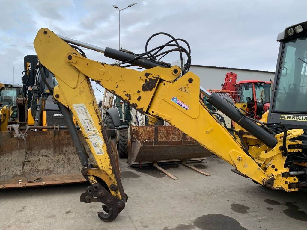 New Holland B 115 4PS - 백호 로더 : 사진 5 New Holland B 115 4PS - 백호 로더 : 사진 5