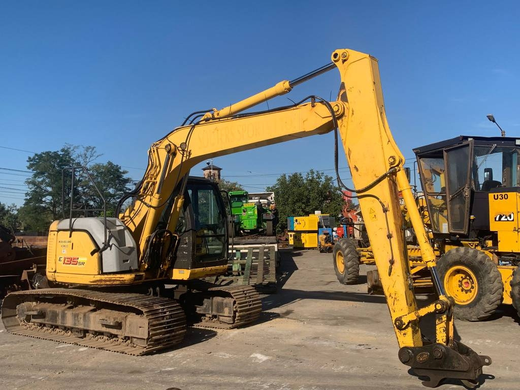 New Holland E 135 SR - 크롤러 굴삭기 : 사진 1 New Holland E 135 SR - 크롤러 굴삭기 : 사진 1