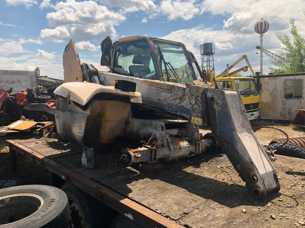 New Holland LM 430 FOR PARTS - 텔레스코픽 핸들러 : 사진 1 New Holland LM 430 FOR PARTS - 텔레스코픽 핸들러 : 사진 1