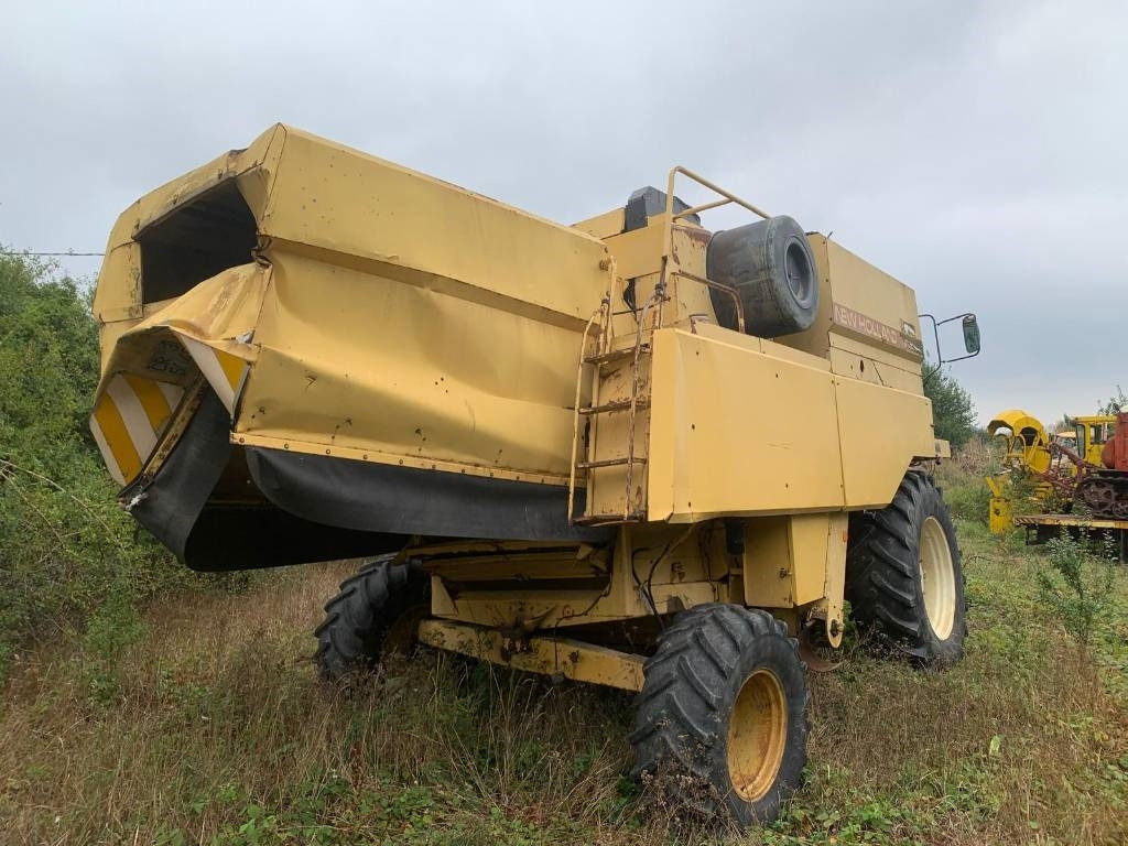 New Holland TX 32 - 목초수확기 : 사진 3 New Holland TX 32 - 목초수확기 : 사진 3