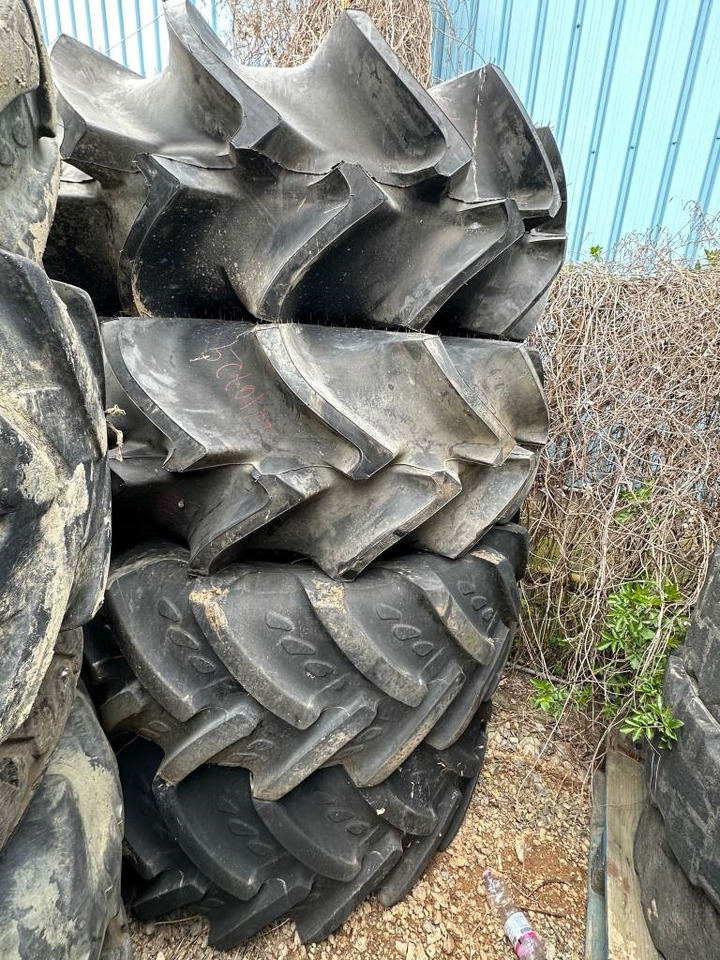 Pirelli 23.1/26 Harvester Tyres - 타이어 농업용 기계 용 : 사진 1 Pirelli 23.1/26 Harvester Tyres - 타이어 농업용 기계 용 : 사진 1