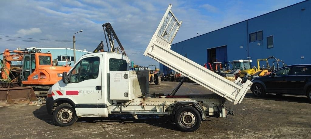 Renault Master 120 - 덤프트럭 : 사진 3 Renault Master 120 - 덤프트럭 : 사진 3