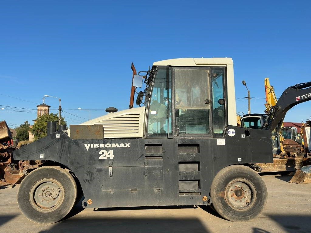 공압 롤러 Vibromax W2400 : 사진 6