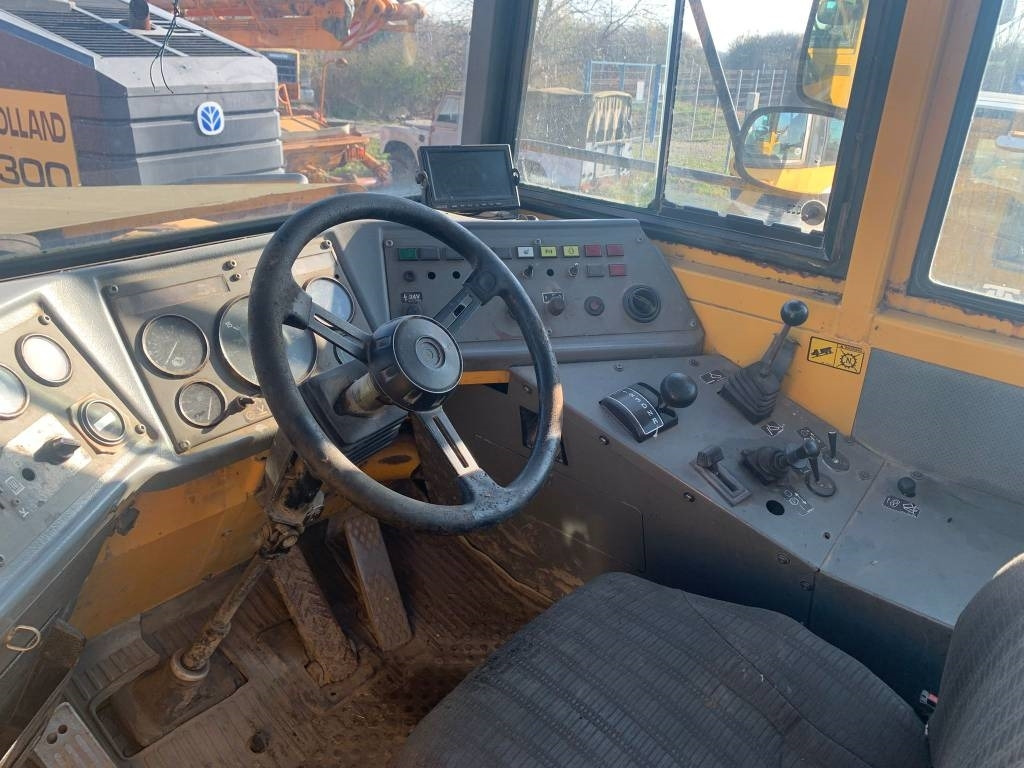 관절 덤프 Volvo A 25 C : 사진 9