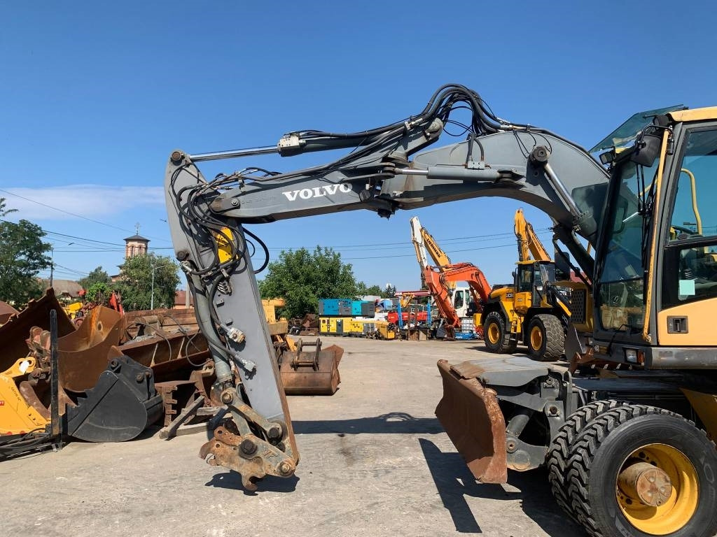 Volvo EW 140 C - 휠 굴삭기 : 사진 4 Volvo EW 140 C - 휠 굴삭기 : 사진 4