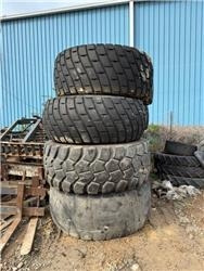 Yokohama 23.1x26 / 23.5x25 TYRES - 타이어 건설기계 용 : 사진 1 Yokohama 23.1x26 / 23.5x25 TYRES - 타이어 건설기계 용 : 사진 1
