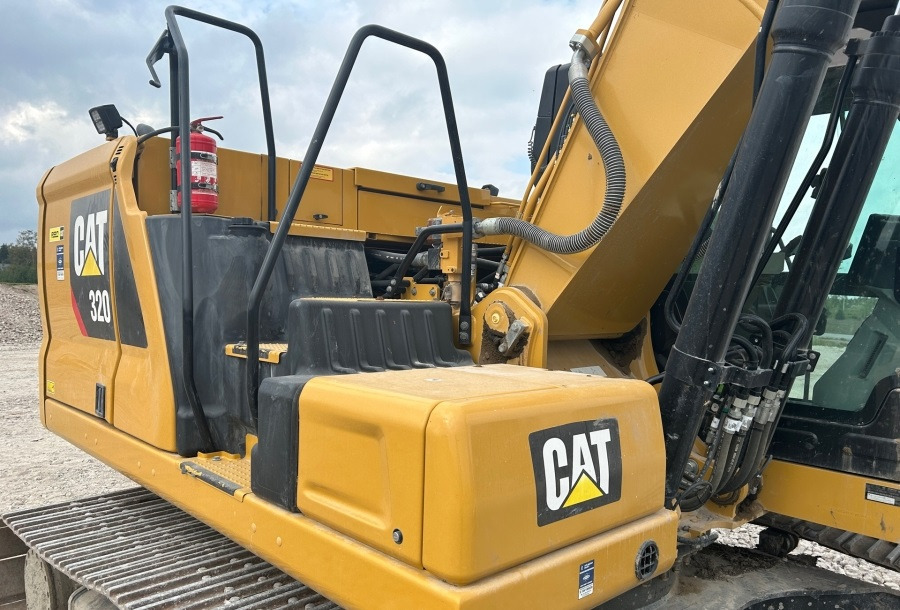 CATERPILLAR 320 F - 크롤러 굴삭기 : 사진 2 CATERPILLAR 320 F - 크롤러 굴삭기 : 사진 2