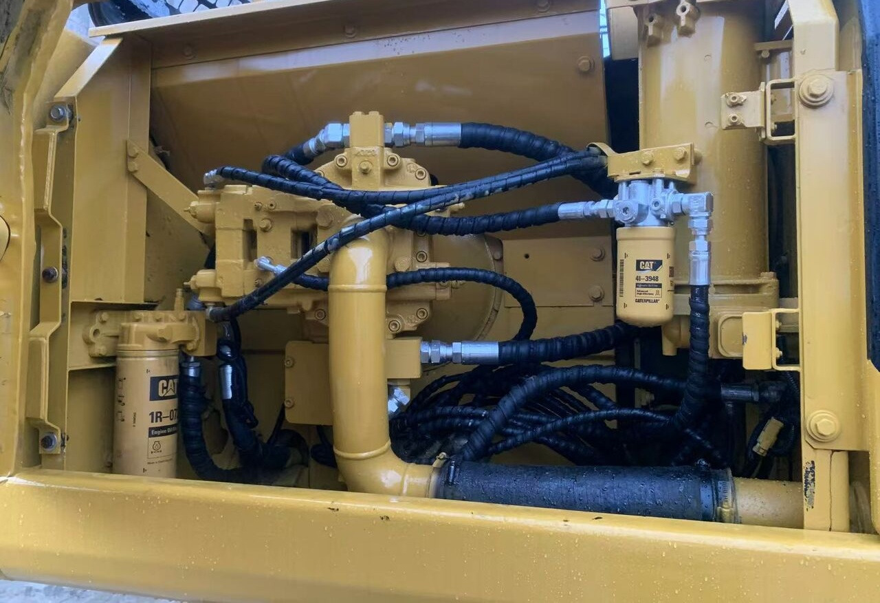 Caterpillar 325B - 크롤러 굴삭기 : 사진 3 Caterpillar 325B - 크롤러 굴삭기 : 사진 3
