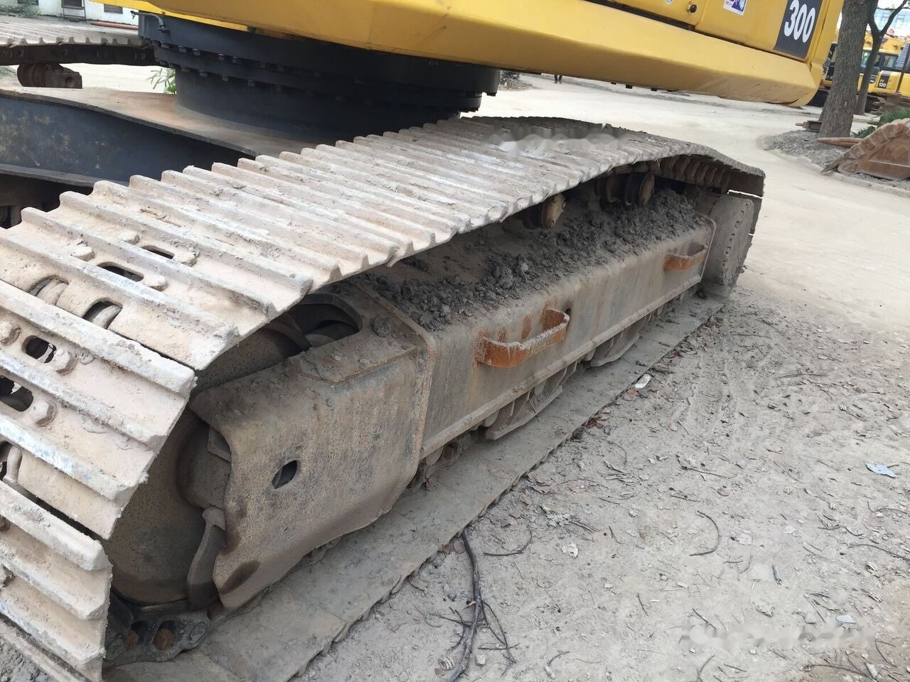 Komatsu PC300-7 - 크롤러 굴삭기 : 사진 2 Komatsu PC300-7 - 크롤러 굴삭기 : 사진 2