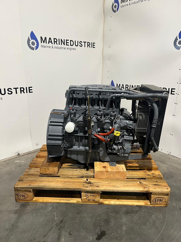Deutz BF4M 2011 - 엔진 기타 기계 용 : 사진 1 Deutz BF4M 2011 - 엔진 기타 기계 용 : 사진 1