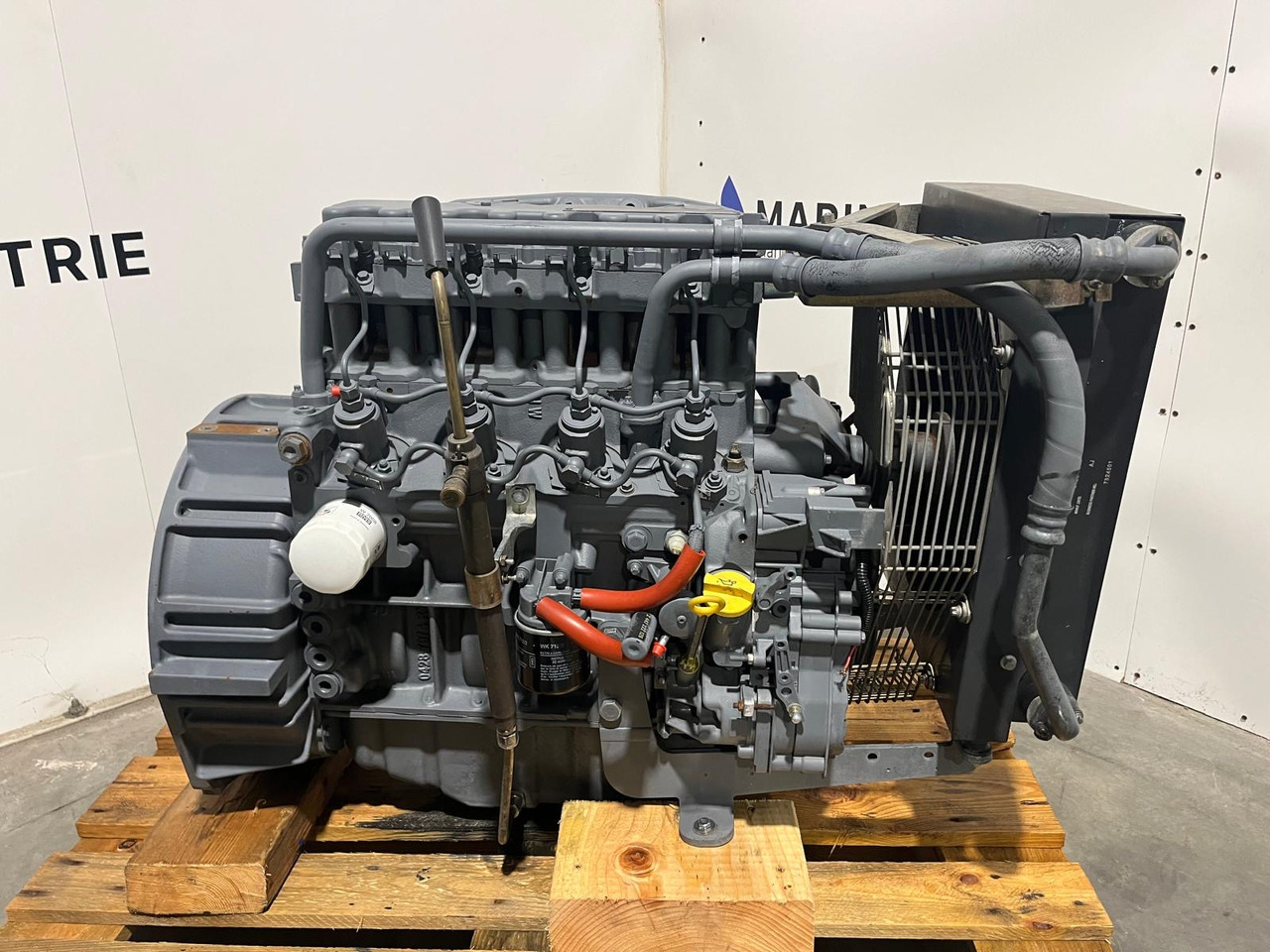 Deutz BF4M 2011 - 엔진 기타 기계 용 : 사진 4 Deutz BF4M 2011 - 엔진 기타 기계 용 : 사진 4